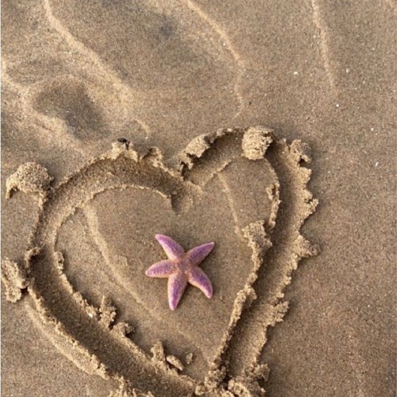 Meet your Posher, Audrey - Picture 1 of 1